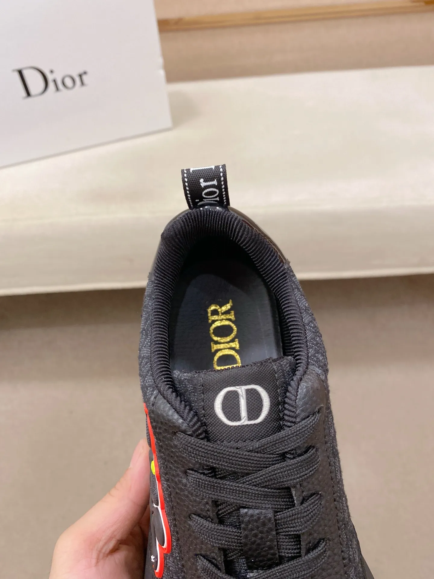 Factory price: 462💰 [Dior·Dior] New casual sports style men's shoes, new spring and summer design, perfect workmanship, lace-up style to create cabinet quality, upper: imported first-layer cowhide, sheepskin lining is soft and comfortable, ultra-light TPU wear-resistant outsole, simple, versatile fashion men's shoes, excellent color code number 38--44. Can be customized 45 non-returnable